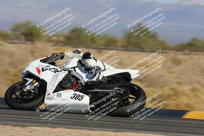 media/Nov-17-2024-CVMA (Sun) [[1fec520723]]/Race 8-Formulw LW Twins SHOOTOUT/